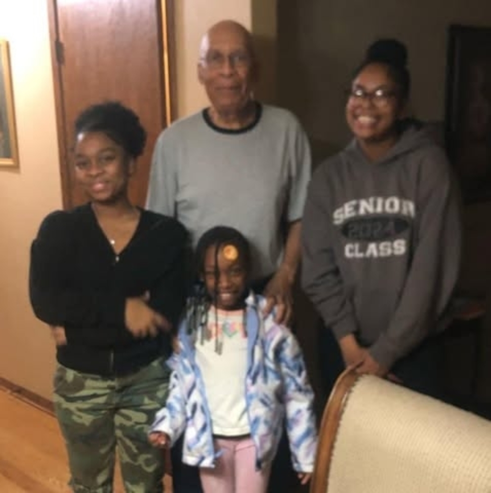 Meet your Posher, Ca'ron